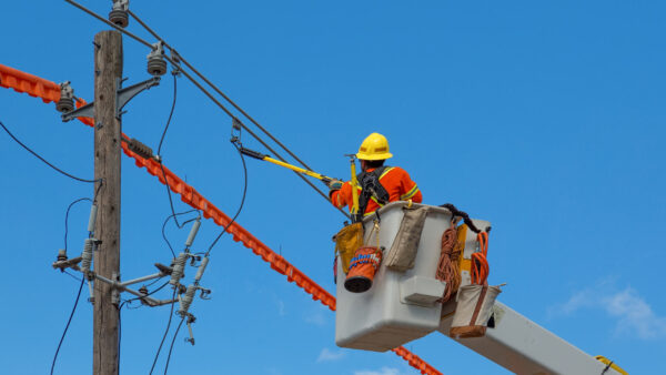 Robinson, Picozzi, Pennycuick Bill to Establish Statewide Electrical Licensure Approved by Committee